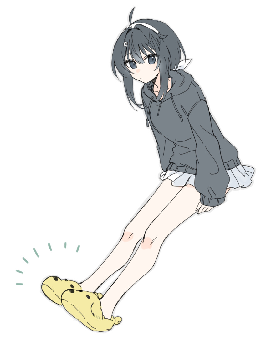1girl ahoge alternate_costume animal_slippers arknights black_eyes black_hoodie commentary_request drawstring expressionless full_body hair_ornament hairband hairclip highres hood hood_down hoodie la_pluma_(arknights) long_sleeves looking_at_viewer shoes simple_background skirt slippers solo white_background white_hairband white_skirt yellow_shoes yoshikichi
