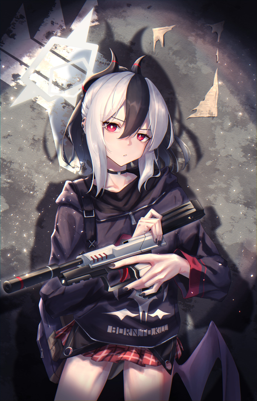 1girl absurdres bat_wings black_choker black_hair black_hoodie black_nails blue_archive choker cocking_gun commentary cowboy_shot demon_girl demon_horns gehenna_academy_logo grey_background gun hair_between_eyes handgun highres holding holding_gun holding_magazine_(weapon) holding_weapon hood hoodie horns kayoko_(blue_archive) kuromu long_sleeves looking_at_viewer low_wings magazine_(weapon) miniskirt multicolored_hair nail_polish plaid_clothes plaid_skirt pleated_skirt red_eyes red_skirt sidelocks single_wing skirt solo suppressor two-tone_hair weapon white_hair wings