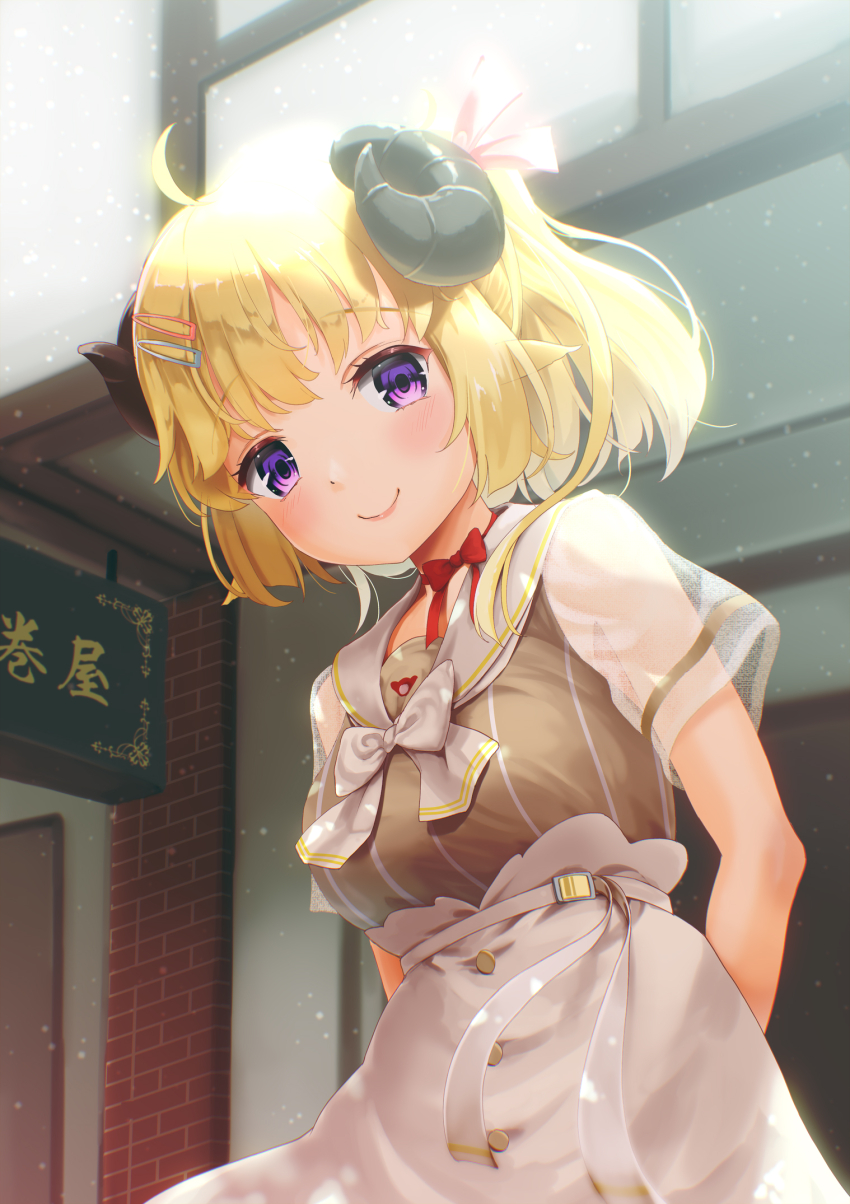 1girl ahoge animal_ears arms_behind_back blonde_hair bow breasts choker commentary_request dress highres hololive horns light_particles medium_breasts medium_hair ohiensis purple_eyes red_bow red_choker see-through_clothes see-through_sleeves sheep_ears sheep_girl sheep_horns sign solo tsunomaki_watame upper_body virtual_youtuber white_dress