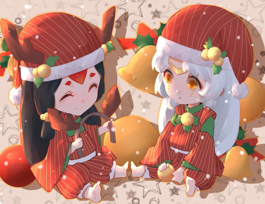 2boys absurdres antlers barefoot bell black_hair brown_background chibi christmas closed_eyes deer_antlers full_body hat highres holding_hairband horns japanese_clothes kariginu kurodouji long_sleeves looking_at_another multiple_boys on_floor onmyoji pants puffy_pants red_headwear red_pants santa_costume santa_hat shirodouji sitting smile striped_clothes striped_headwear striped_pants vertical-striped_clothes vertical-striped_headwear vertical-striped_pants white_hair wide_sleeves yellow_eyes yi_er_san