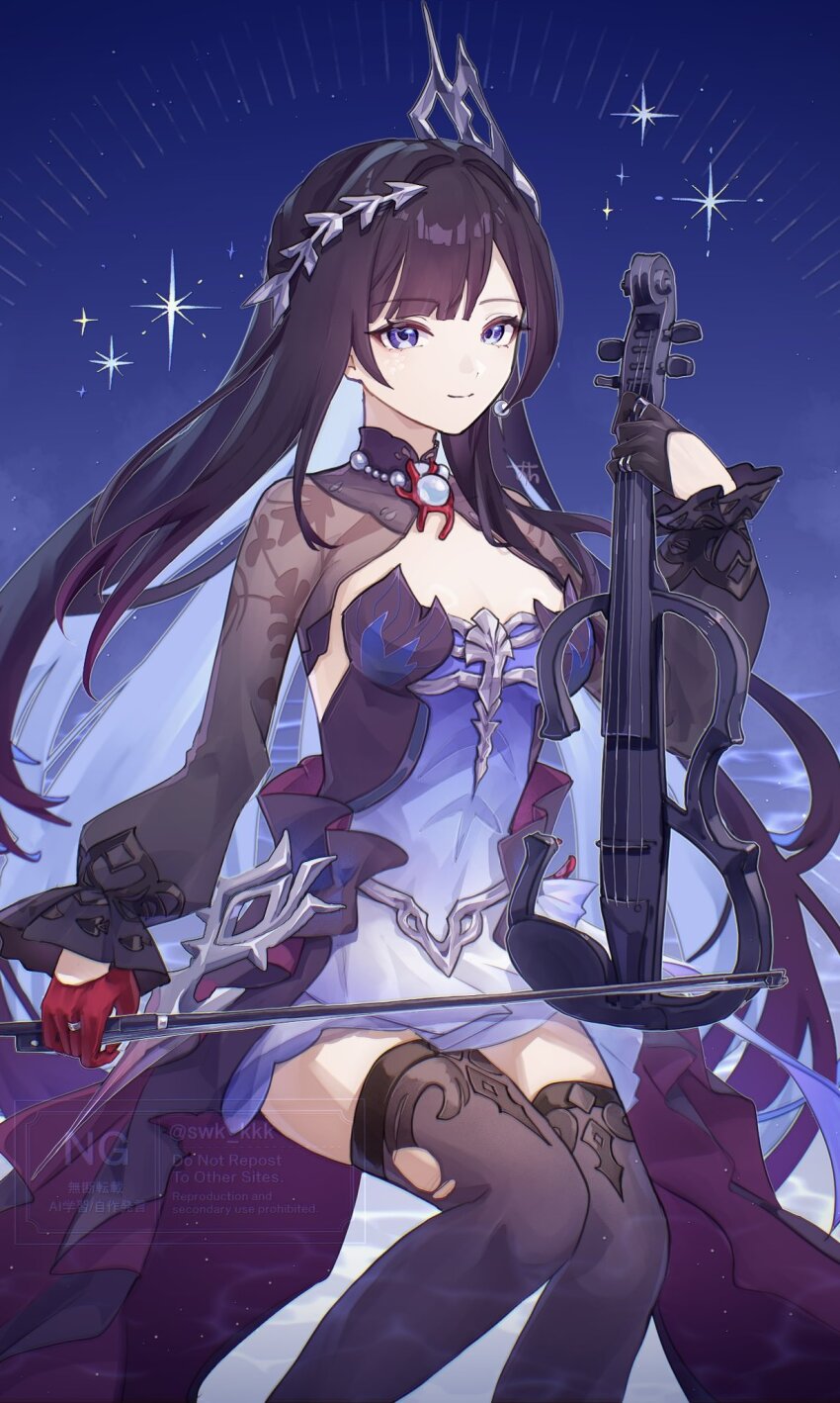 1girl asymmetrical_gloves black_gloves black_hair black_thighhighs blue_background blue_hair bow_(music) breasts cleavage colored_inner_hair commentary dress earrings gloves hair_ornament highres holding holding_bow_(music) holding_instrument holding_violin honkai:_star_rail honkai_(series) hysilens_(honkai:_star_rail) instrument jewelry large_breasts long_hair looking_at_viewer mismatched_gloves multicolored_hair necklace pearl_necklace purple_dress purple_eyes red_gloves shrug_(clothing) smile solo strapless strapless_dress suwa_(swk_kkk) thighhighs thighs tiara two-tone_hair very_long_hair violin