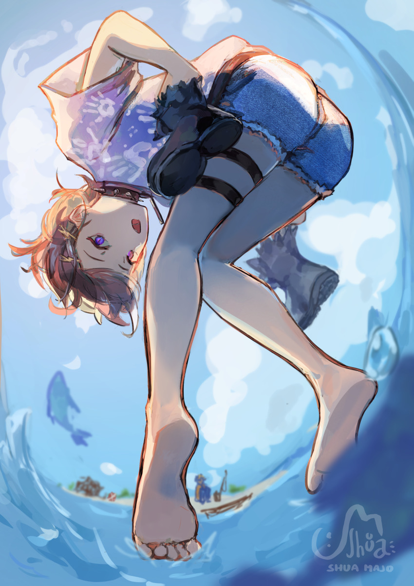 1boy absurdres artist_name ass barefoot bishounen black_hair blue_sky collar commentary denim denim_shorts from_behind from_below hair_ornament hairclip handprint highres holding holding_shoes holding_unworn_clothes holostars kanade_izuru kanade_izuru_(1st_costume) knees_together_feet_apart legs lightning_bolt lightning_bolt_hair_ornament lightning_bolt_symbol looking_at_viewer male_focus ocean open_mouth purple_eyes shirt shoes short_hair shorts shua_majo sky soles solo spiked_collar spikes thighs unworn_shoes virtual_youtuber