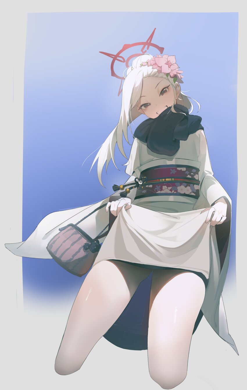 1girl absurdres asymmetrical_hair bag black_scarf blue_archive border clothes_lift floral_print flower gluteal_fold gradient_border grey_border grin hair_bun hair_flower hair_ornament halo handbag highres japanese_clothes kimono kimono_lift long_hair mutsuki_(blue_archive) mutsuki_(new_year)_(blue_archive) obi official_alternate_costume outside_border red_eyes red_halo sash scarf shuishi_tidu smile solo white_border white_hair white_kimono wide_sleeves