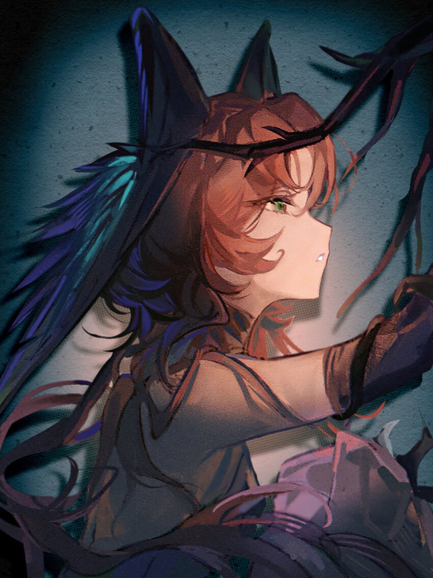 1girl arm_up bare_shoulders black_wings blue_background dress druvis_iii druvis_iii_(shrouded_in_thorns) elbow_gloves feathered_wings floating_hair from_side gloves green_eyes head_wings highres komeokun official_alternate_costume orange_hair parted_lips purple_dress reverse:1999 solo thorns upper_body wings