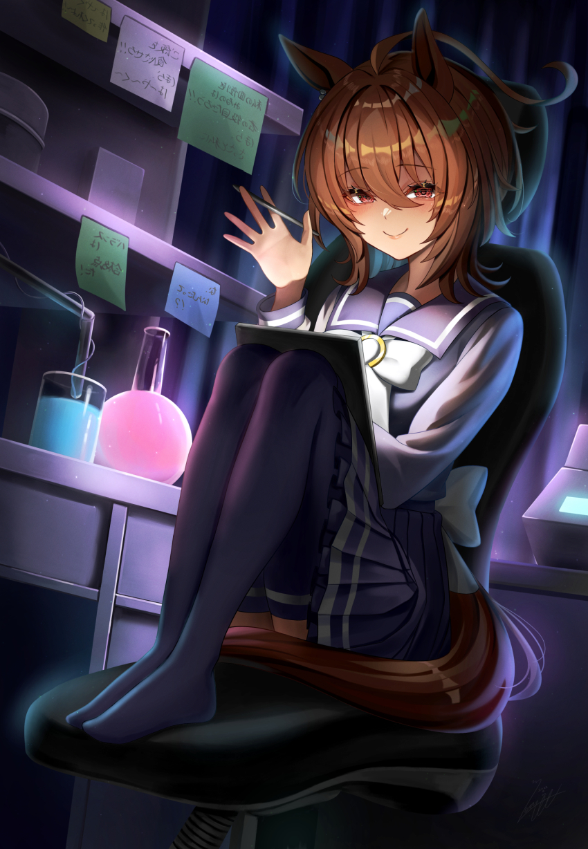 1girl agnes_tachyon_(umamusume) ahoge animal_ears back_bow beaker bow brown_hair closed_mouth commentary_request flask highres holding holding_stylus horse_ears horse_girl horse_tail knees_up long_sleeves looking_at_viewer messy_hair motsushi pleated_skirt purple_serafuku purple_shirt purple_skirt purple_thighhighs red_eyes school_uniform serafuku shirt short_hair skirt smile solo sticky_note stylus tablet_pc tail thighhighs tracen_school_uniform umamusume volumetric_flask waving white_bow winter_uniform