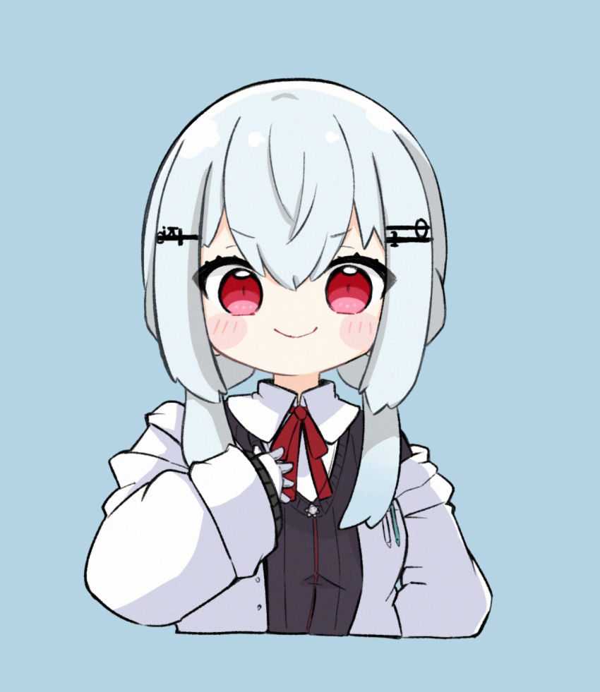&gt;:) 1girl black_jacket blue_background blush_stickers chibi closed_mouth collared_shirt commentary_request cropped_torso gloves grey_hair hair_between_eyes hair_ornament hairclip hakase_fuyuki hakase_fuyuki_(1st_costume) highres hood hood_down hooded_jacket jacket long_sleeves looking_at_viewer low_twintails neck_ribbon nijisanji nozo_(hitomiz) off_shoulder open_clothes open_jacket red_eyes red_ribbon ribbon shirt simple_background sleeves_past_wrists smile solo twintails upper_body v-shaped_eyebrows virtual_youtuber white_gloves white_jacket white_shirt