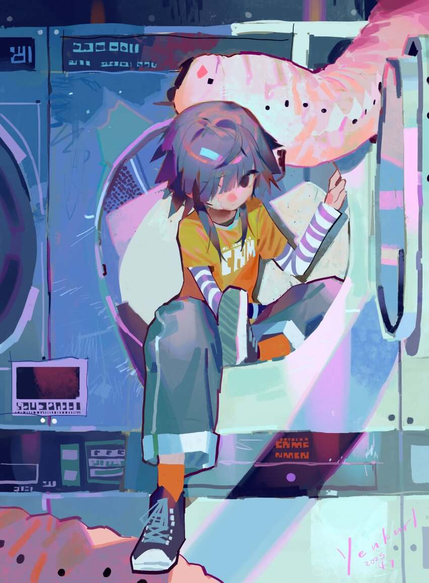 1girl absurdres black_eyes black_hair highres in_washing_machine laundromat looking_at_viewer original sitting washing_machine yenkurl