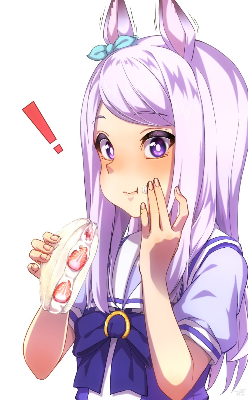 ! 1girl animal_ears blue_shirt blush bow bowtie cake ear_bow food food_on_face highres horse_ears horse_girl long_hair looking_at_viewer mejiro_mcqueen_(umamusume) puffy_short_sleeves puffy_sleeves purple_bow purple_bowtie purple_eyes sailor_collar school_uniform shirt short_sleeves solo strawberry_shortcake t-shirt thin_(suzuneya) tracen_school_uniform umamusume upper_body white_hair