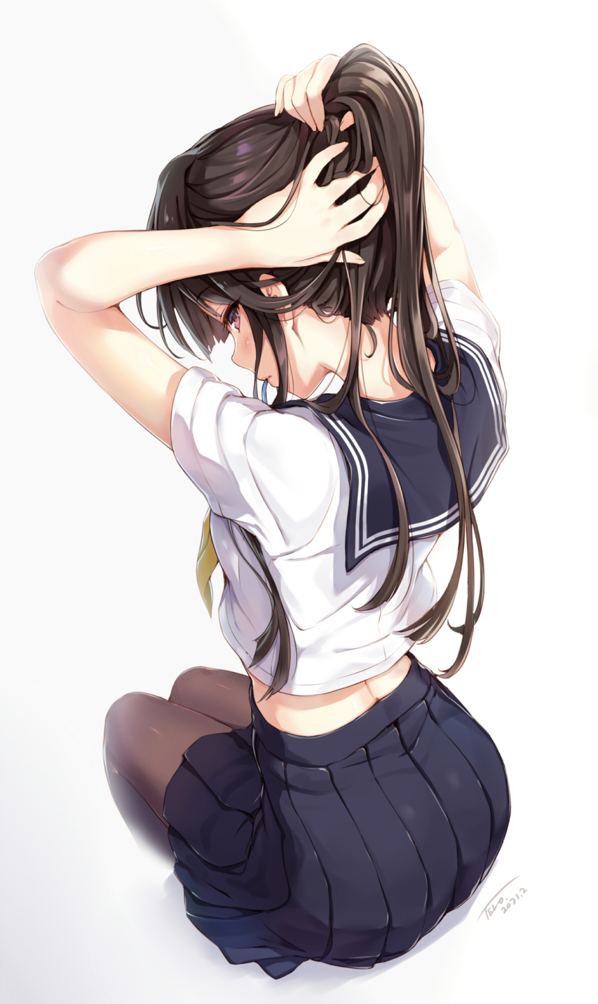 1girl arms_up artist_name ass back black_pantyhose blue_skirt blush brown_hair dated from_behind hair_tie hair_tie_in_mouth highres invisible_chair legs_together long_hair looking_at_viewer looking_back midriff_peek mouth_hold neckerchief original pantyhose pleated_skirt ponytail profile purple_eyes sailor_collar school_uniform serafuku shirt short_sleeves signature sitting skirt solo tel-o tying_hair white_shirt yellow_neckerchief