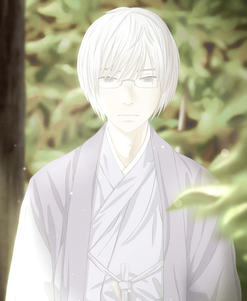 1boy blurry blurry_background blurry_foreground glasses grey_eyes grey_kimono highres japanese_clothes kimono kozuehikaru looking_at_viewer male_focus outdoors sangatsu_no_lion serious short_hair solo souya_touji upper_body white_hair