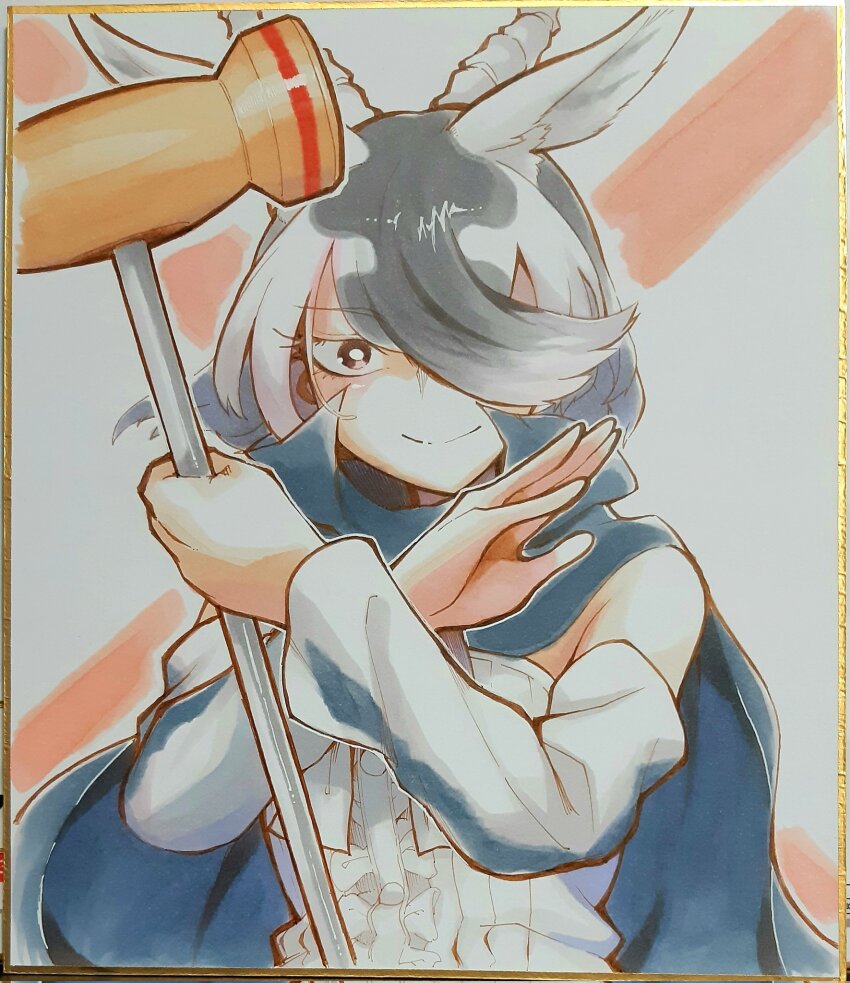 1girl antelope_ears antelope_horns bare_shoulders batten_japari_dan black_cape black_hair blackbuck_(kemono_friends) cape center_frills commentary_request cowboy_shot detached_sleeves frills gm_(ggommu) hair_over_one_eye hammer highres holding holding_weapon kemono_friends kemono_friends_3 multicolored_hair shirt solo two-tone_hair weapon white_hair white_shirt