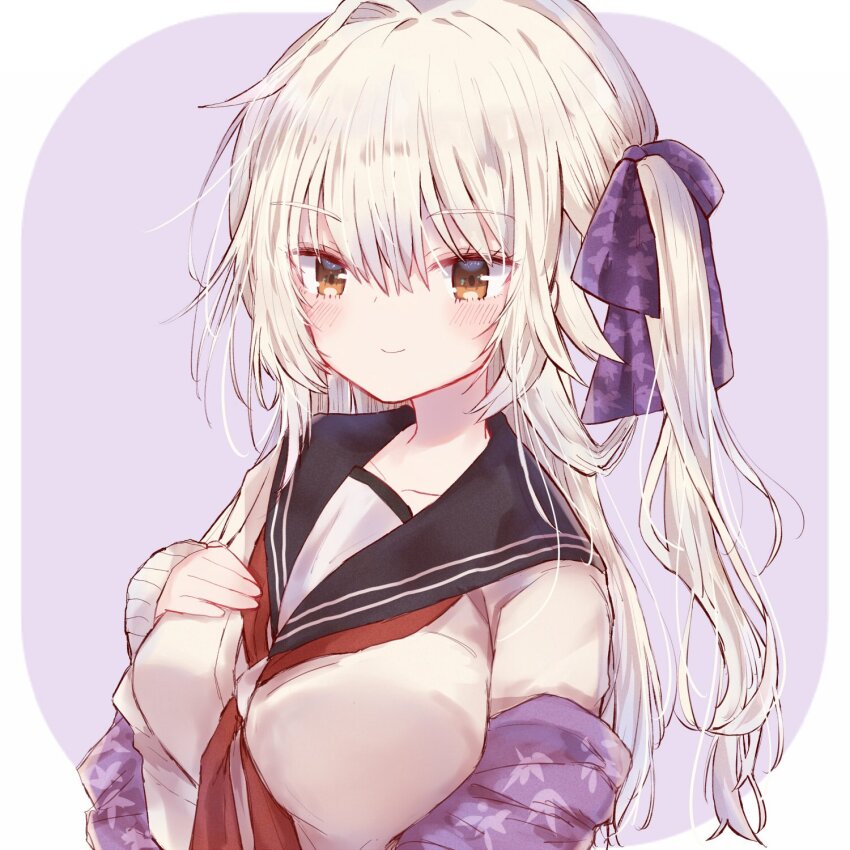 1girl amatsutsumi between_breasts black_sailor_collar blonde_hair blush breast_suppress breasts brown_eyes closed_mouth commentary eyelashes hair_ribbon hand_up highres koizuka_mana_(amatsutsumi) large_breasts long_hair looking_at_viewer natsuno_st neckerchief neckerchief_between_breasts one_side_up purple_background purple_ribbon red_neckerchief ribbon sailor_collar school_uniform serafuku simple_background single_hair_intake sleeves_past_wrists smile solo sweater upper_body yellow_sweater