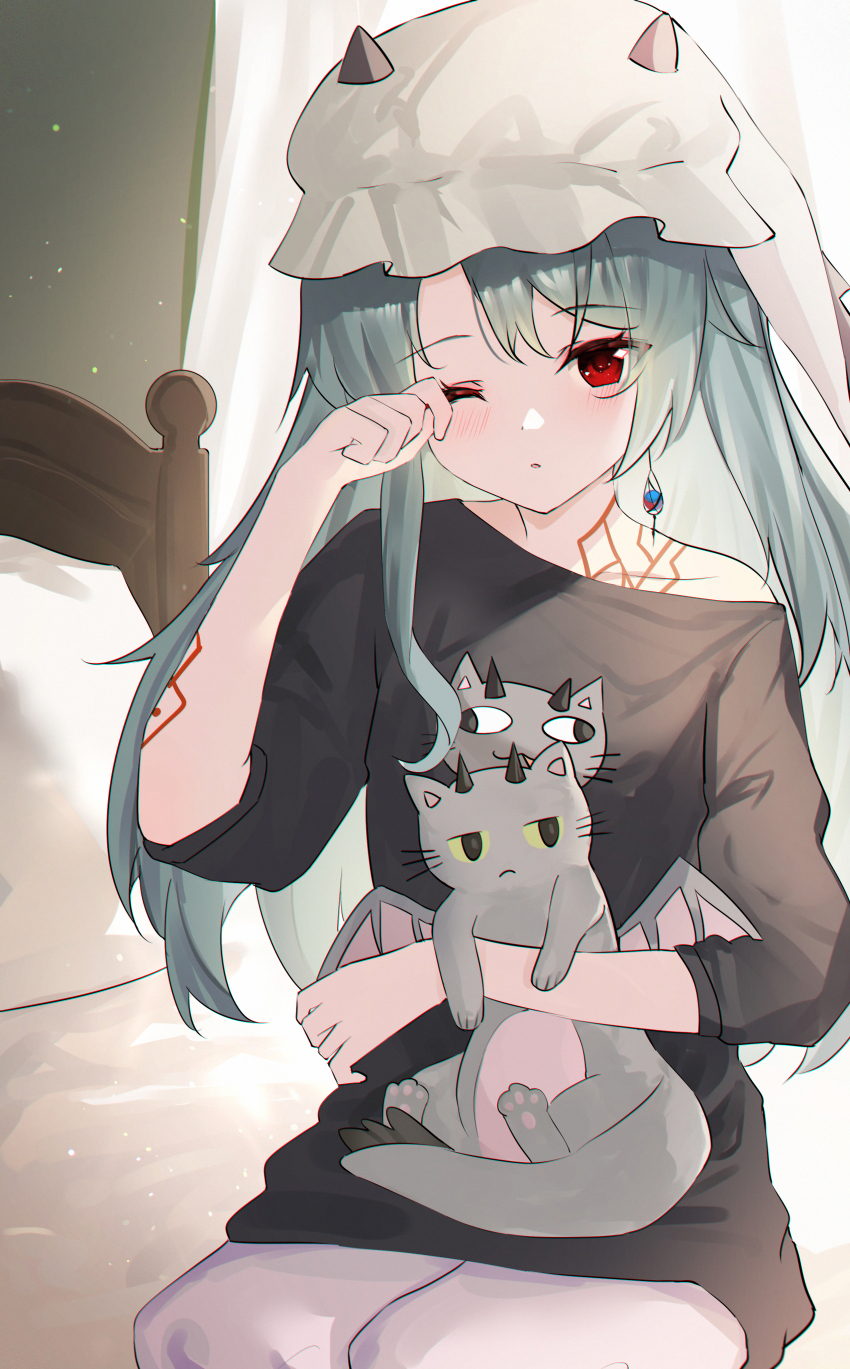 1girl absurdres black_shirt cat character_request commentary commission copyright_request curtains english_commentary green_hair hat highres long_hair nightcap on_bed one_eye_closed parted_lips red_eyes rubbing_eyes shirt single_bare_shoulder sitting sleepy usagi_(786113654) virtual_youtuber wings