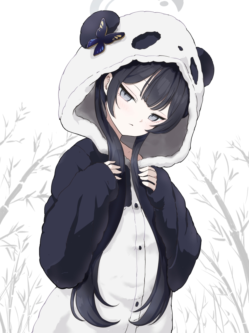 1girl alternate_costume animal_hood black_hair blue_archive blunt_bangs butterfly_hair_ornament commentary grey_eyes hair_ornament halo head_tilt highres hood hooded_pajamas kisaki_(blue_archive) long_hair long_sleeves looking_at_viewer oozumi_03 pajamas panda_hood print_background sidelocks simple_background solo twintails white_background