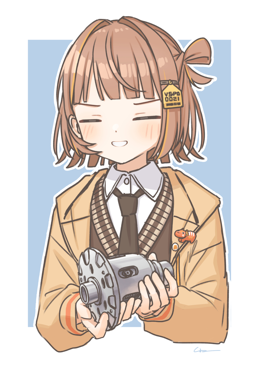 1girl =_= absurdres black_necktie black_vest blue_background border brown_hair brown_hoodie car_part closed_eyes collared_shirt differential_(vehicle_part) hair_ornament hairclip highres holding hood hood_down hoodie necktie outside_border sendo_yuuhi sendo_yuuhi_(1st_costume) shirt short_hair signature simana smile solo v-shaped_eyebrows vest virtual_youtuber vspo! white_border white_shirt