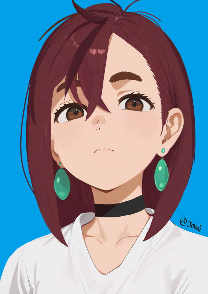 1girl absurdres ayase_momo black_choker blue_background brown_eyes brown_hair choker closed_mouth crossed_bangs dandadan earrings highres jewelry joadv light_frown looking_at_viewer shirt short_hair simple_background solo white_shirt