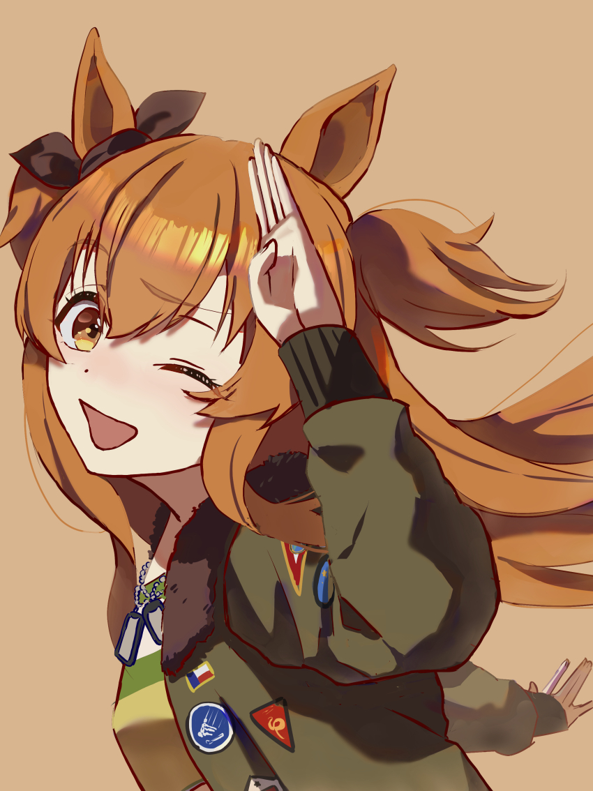 1girl absurdres animal_ears badge black_bow bomber_jacket bow brown_background commentary_request dog_tags ear_bow fur-trimmed_jacket fur_trim green_jacket highres horse_ears horse_girl jacket long_sleeves mayano_top_gun_(umamusume) no_uwazumi one_eye_closed open_mouth orange_eyes orange_hair shirt simple_background smile solo striped_clothes striped_shirt texas_flag two_side_up umamusume upper_body yellow_shirt