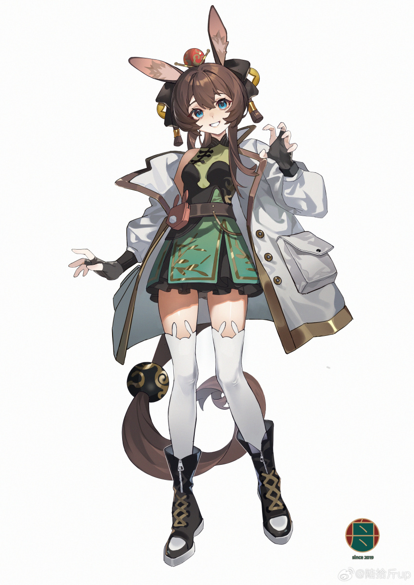 1girl absurdly_long_hair absurdres alternate_costume amiya_(arknights) animal_ear_legwear animal_ears arknights bare_shoulders black_boots black_bow black_dress black_gloves blue_eyes boots bow breasts brown_hair claw_pose dress fingerless_gloves full_body gloves hair_bow hair_ornament highres jacket long_hair lushi_jin_up open_clothes open_jacket ponytail rabbit_ears rabbit_girl sidelocks sleeveless sleeveless_dress small_breasts solo standing tachi-e thighhighs very_long_hair watermark weibo_watermark white_jacket white_thighhighs