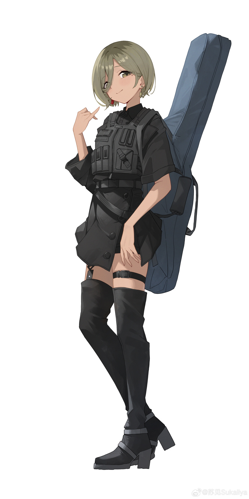 1girl absurdres asymmetrical_sleeves black_boots black_jacket black_shorts boots brown_eyes brown_hair chinese_commentary commentary_request earrings full_body garter_straps girls_band_cry guitar_case hair_between_eyes hand_up highres instrument_case instrument_on_back jacket jewelry load_bearing_vest long_hair_between_eyes looking_at_viewer mole mole_under_eye multicolored_hair pinky_out roots_(hair) rupa_(girls_band_cry) short_hair shorts simple_background solo sukaliya thigh_boots thigh_strap three-quarter_sleeves white_background