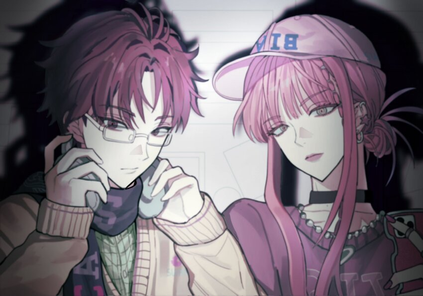 1boy 1other black_choker brown_scarf choker closed_mouth ear_piercing earrings faulkner_anne green_eyes green_shirt highres holding holding_phone jewelry looking_at_viewer multicolored_eyes mungdmjgg paradox_live phone piercing pink_hair pink_nails red_eyes red_hair scarf shirt sugasano_allen