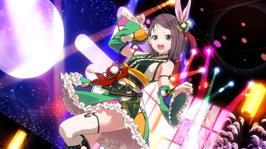 1girl 22/7 22/7_ongaku_no_jikan animal_ears blurry concert depth_of_field detached_sleeves dress dutch_angle fake_animal_ears frilled_dress frills full_moon game_cg grey_eyes grey_hair hair_ornament highres hiiragi_tsubomi idol idol_clothes leg_up lens_flare medium_hair moon multicolored_dress non-web_source official_art open_mouth paw_pose rabbit_ears single_sidelock smile solo sparkle stage_lights standing standing_on_one_leg susuki_grass teeth thighhighs upper_teeth_only