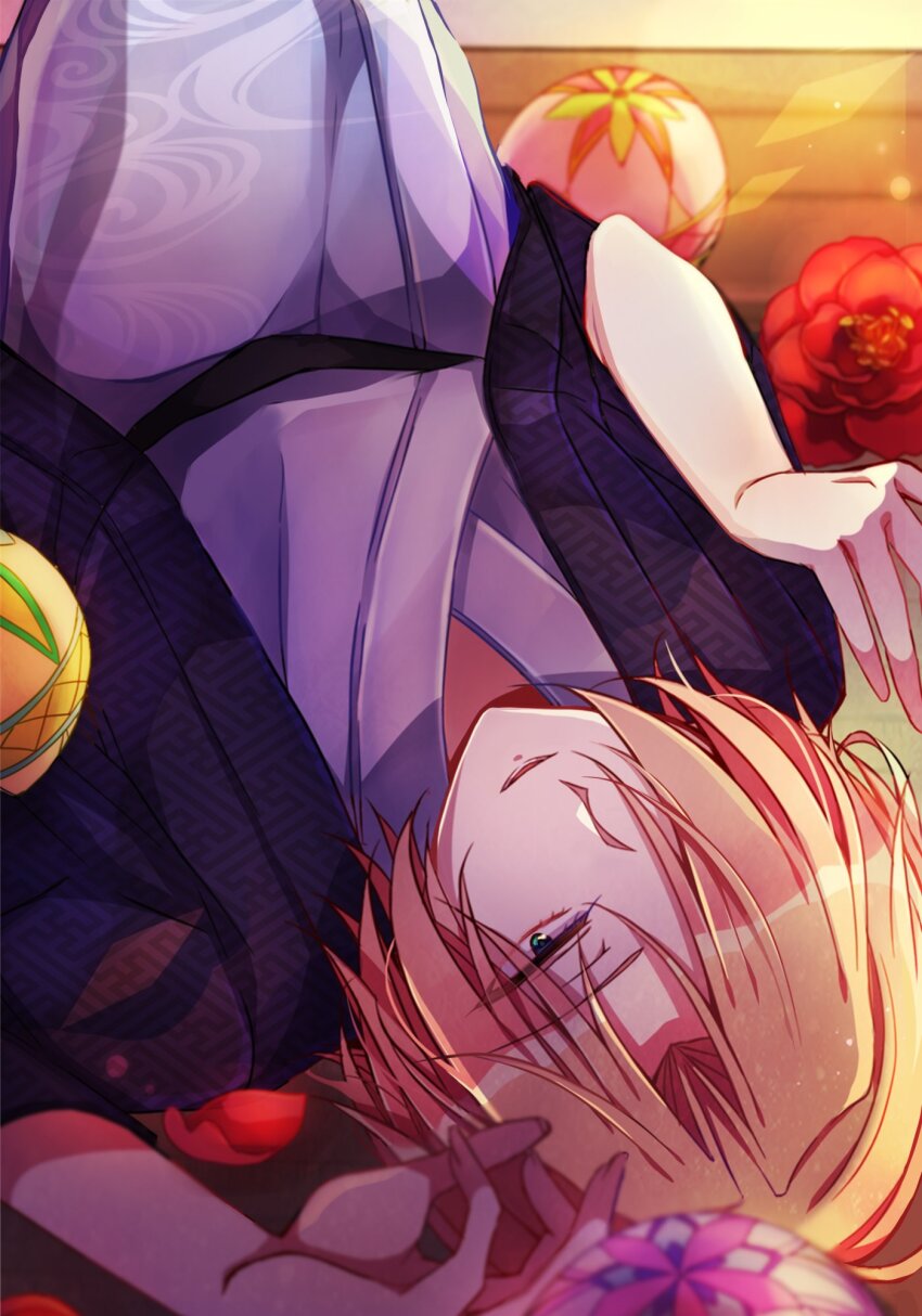 1boy alternate_costume ball black_sash blonde_hair bluestar_iz cowboy_shot curtained_hair flower green_eyes grey_kimono hair_over_one_eye hand_up haori highres jacket japanese_clothes kimono long_sleeves looking_at_viewer lying male_focus noel_levine on_back on_floor parted_lips petals purple_jacket red_flower sash sayagata short_hair smile solo temari_ball upside-down witch&#039;s_heart