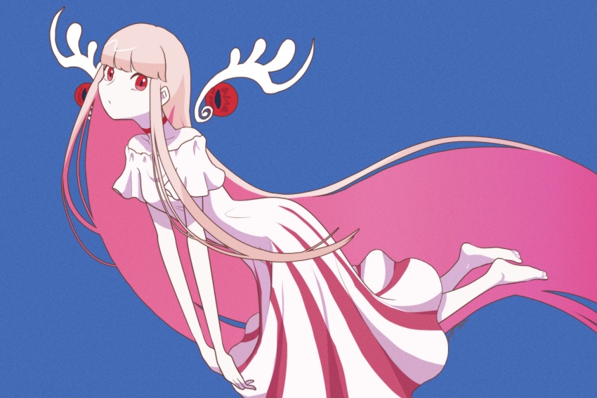 1girl absurdly_long_hair barefoot blue_background botati choker closed_mouth collarbone dress eyeball fate/grand_order fate_(series) highres long_hair looking_at_viewer oryou_(fate) pale_skin pink_hair red_choker red_eyes simple_background solo very_long_hair white_dress