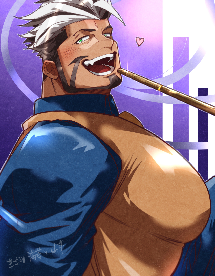 1boy :d alternate_pectoral_size bara beard blue_shirt blush brown_shirt dark-skinned_male dark_skin facial_hair from_side green_eyes hair_slicked_back highres kizami_nori_to_yamaimo large_pectorals looking_at_viewer male_focus mature_male multicolored_hair muscular muscular_male open_mouth oscar_(housamo) pectorals shirt short_hair sideburns smile solo tokyo_houkago_summoners two-tone_hair upper_body