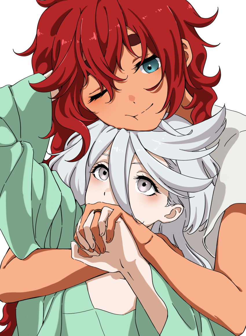 2girls absurdres closed_mouth commentary dark-skinned_female dark_skin english_commentary green_shirt grey_eyes gundam gundam_suisei_no_majo hand_in_another&#039;s_hair highres himmel_(keine_haare) holding_hands interlocked_fingers jewelry long_hair miorine_rembran multiple_girls one_eye_closed red_hair ring shirt short_sleeves simple_background smile suletta_mercury thick_eyebrows upper_body wedding_ring white_background white_hair white_shirt wife_and_wife yuri