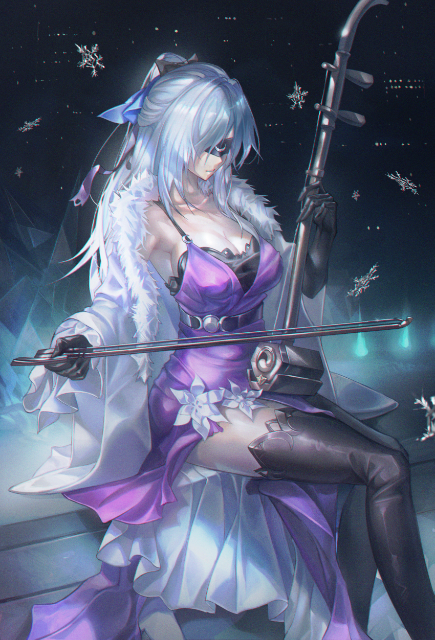 1girl absurdres black_bow black_gloves black_hairband black_thighhighs blue_bow blue_hair bow bow_(music) breasts cleavage closed_mouth coat commentary dress erhu feather_boa feet_out_of_frame gloves hair_bow hairband highres holding holding_bow_(music) honkai:_star_rail honkai_(series) instrument jingliu_(honkai:_star_rail) jingliu_(star_rail_live_2024)_(honkai:_star_rail) large_breasts light_blue_hair long_hair music official_alternate_costume open_clothes open_coat playing_instrument ponytail purple_dress sitting snowflakes solo thighhighs turbulence very_long_hair white_coat