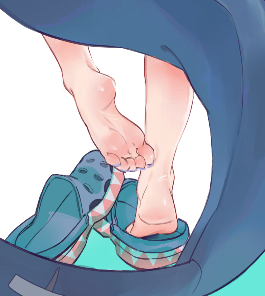 1girl barefoot blue_footwear blue_nails chunkyeggy commentary crocs english_commentary feet feet_only fins fish_tail foot_focus gawr_gura heel_up highres hololive hololive_english lower_body nail_polish shark_girl shark_tail simple_background soles solo standing standing_on_one_leg tail toenail_polish toenails toes virtual_youtuber white_background