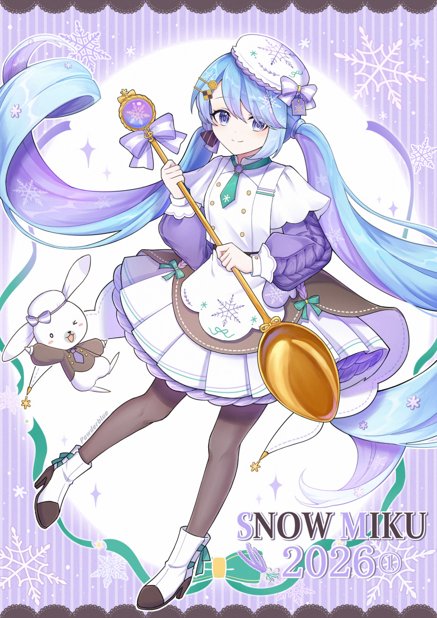 &gt;_o 1girl :3 absurdres ankle_boots apron artist_name blue_eyes blush_stickers boots border bow braid brooch buttons closed_mouth commentary double-breasted english_text footwear_ribbon full_body green_necktie green_ribbon hair_ornament hairpin hat hat_bow hatsune_miku highres holding holding_spoon jewelry lace lace_border layered_skirt long_hair long_sleeves looking_at_viewer low_twintails multicolored_hair multiple_hairpins musical_note necktie one_eye_closed ornate_border oversized_spoon pantyhose powderblue_lan puffy_long_sleeves puffy_sleeves rabbit rabbit_yukine ribbon short_necktie skirt smile snowflake_print solo spoon striped_background striped_bow swept_bangs twintails two-tone_hair very_long_hair vocaloid waist_apron yuki_miku yuki_miku_(2026)_(candidate_no.1)