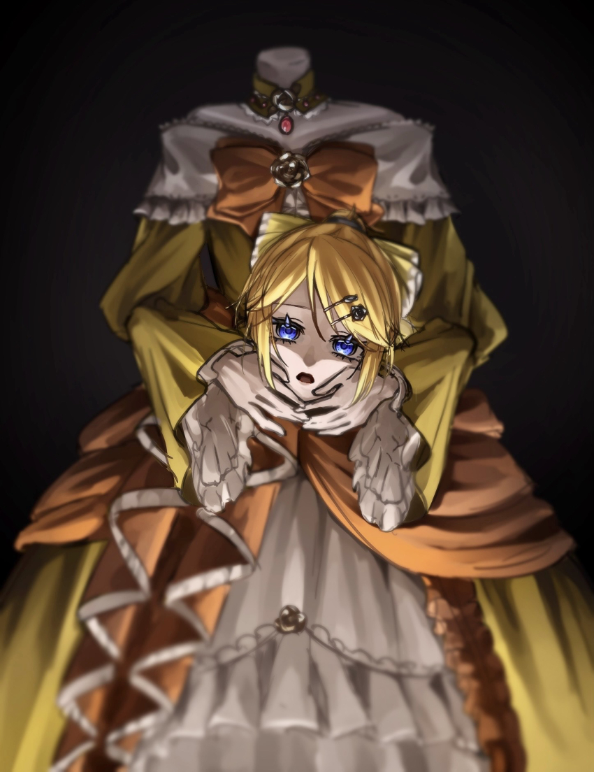 1boy 2024_summer_olympics aku_no_meshitsukai_(vocaloid) aku_no_musume_(vocaloid) allen_avadonia androgynous black_background blue_eyes blurry bow choker cosplay crossdressing crossdressing_(mtf) depth_of_field disembodied_head dress dress_bow evillious_nendaiki frilled_choker frilled_dress frills gojira_(band) hair_bow hair_ornament hairclip highres holding_detached_head kagamine_len kagamine_rin kagamine_rin_(cosplay) long_sleeves looking_at_viewer male_focus off-shoulder_dress off_shoulder olympics open_mouth orange_bow ponytail riliane_lucifen_d&#039;autriche riliane_lucifen_d&#039;autriche_(cosplay) sanzuhane_taru_(user_wcvw7378) solo vocaloid yellow_bow yellow_choker yellow_collar yellow_dress