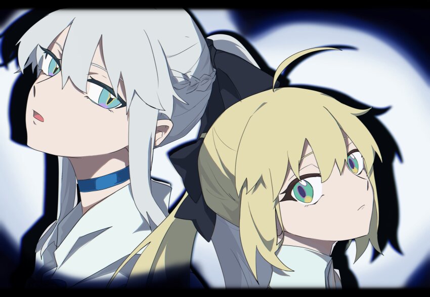 2girls ahoge artoria_caster_(fate) artoria_pendragon_(fate) back-to-back black_bow blonde_hair blue_eyes bow braid fate/grand_order fate_(series) fuyotan green_eyes grey_hair gundam gundam_gquuuuuux hair_bow highres long_hair looking_at_viewer morgan_le_fay_(fate) multiple_girls open_mouth parody ponytail scene_reference shadow spotlight twintails upper_body