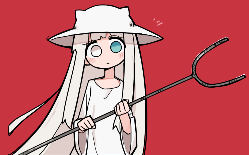 1girl animal_hat blue_eyes cat_hat fusazakura grey_eyes hat helmet heterochromia holding holding_stick light_blush long_hair looking_at_viewer man_catcher pole red_background shimeji_simulation shirt solo stick the_gardener_(shimeji_simulation) very_long_hair white_hair white_hat white_shirt