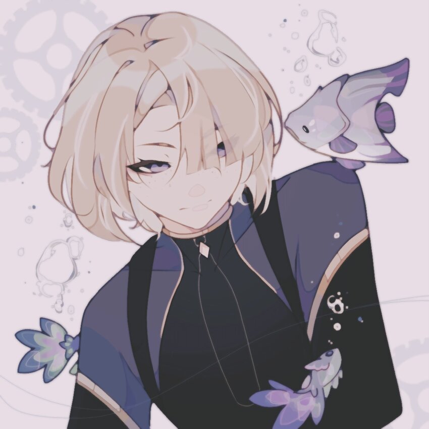 1boy androgynous angelfish black_male_swimwear blonde_hair blue_male_swimwear bubble closed_mouth expressionless fish freckles freminet_(genshin_impact) genshin_impact grey_background highres looking_to_the_side male_focus male_swimwear multicolored_male_swimwear oogypng purple_eyes short_hair solo