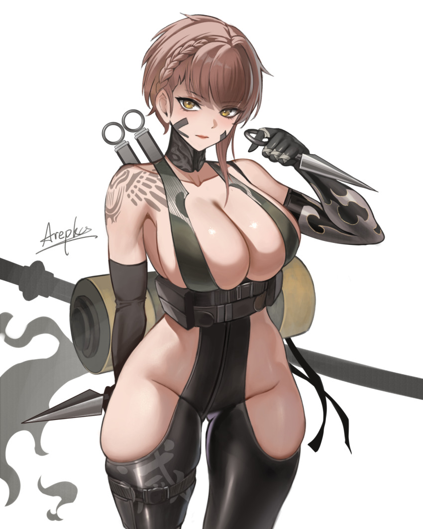 1girl arepko black_bodysuit bodysuit breasts closed_mouth clothing_cutout delta_(nikke) delta_(ninja_thief)_(nikke) gloves goddess_of_victory:_nikke highres hip_vent holding holding_kunai holding_weapon kunai large_breasts looking_at_viewer ninja ninjatou official_alternate_costume short_hair short_sword shoulder_tattoo signature simple_background sleeveless sleeveless_bodysuit solo standing sword tattoo thighs weapon white_background yellow_eyes