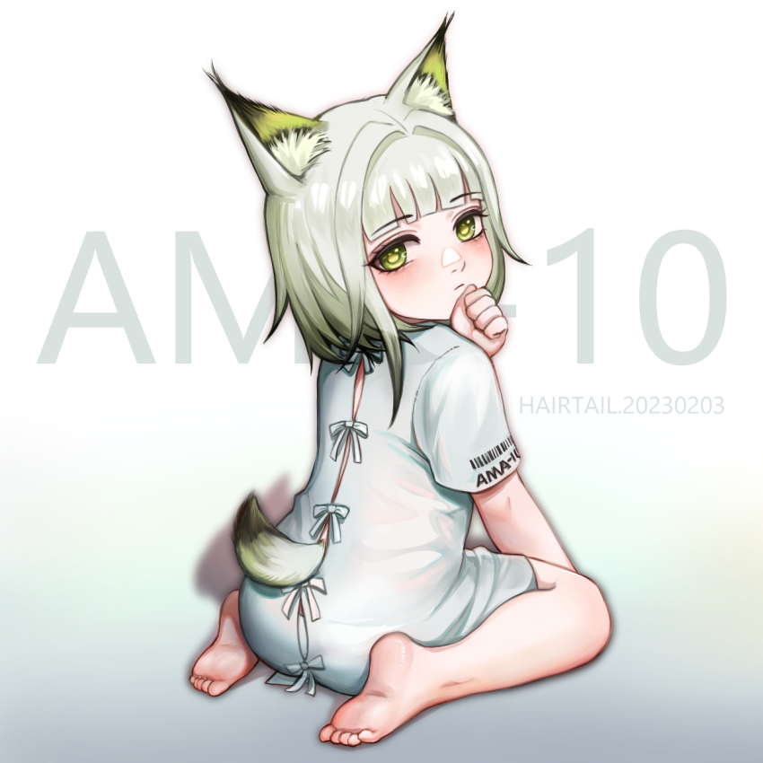 1girl aged_down animal_ear_fluff animal_ears arknights barefoot closed_mouth commentary_request from_behind gradient_background grey_background grey_hair hair_intakes hairtail hand_up highres hospital_gown kal&#039;tsit_(arknights) looking_at_viewer looking_back short_sleeves soles solo tail white_background