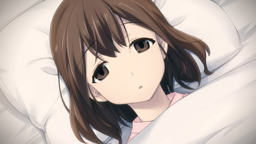 1girl :o aged_down blanket bob_cut brown_eyes brown_hair child empty_eyes from_above fukuda_tomonori game_cg hair_between_eyes hair_down head_on_pillow highres looking_at_viewer medium_hair non-web_source official_art open_mouth pillow pink_shirt robotics;notes senomiya_akiho shiny_lips shirt solo tongue under_covers waking_up