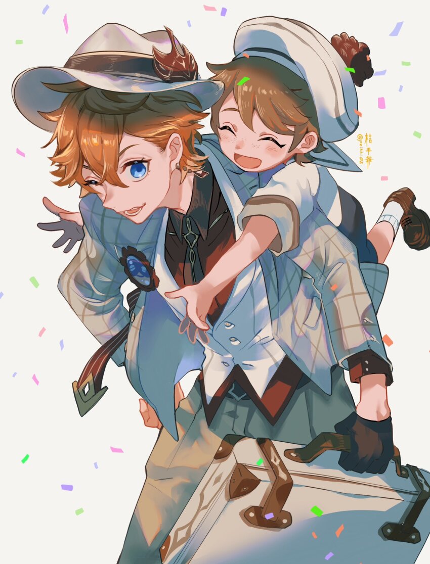2boys :d ^_^ artist_name black_gloves black_ribbon black_shorts blue_eyes brothers brown_hair brown_shoes buttons child closed_eyes collared_shirt commentary_request confetti crossed_bangs earrings fedora floating_earring freckles genshin_impact gloves grey_hat grey_jacket grey_pants hair_between_eyes happy hat highres holding holding_suitcase hug hug_from_behind jacket jewelry kippeijii lapels leaning_forward long_sleeves looking_at_viewer male_focus multiple_boys necktie one_eye_closed open_clothes open_jacket open_mouth orange_hair pants parted_bangs red_necktie red_shirt ribbon sailor_collar sailor_hat shirt shoes short_hair short_sleeves shorts siblings simple_background single_earring smile socks standing suitcase tartaglia_(genshin_impact) teeth teucer_(genshin_impact) twitter_username vest white_background white_hat white_sailor_collar white_shirt white_socks white_vest wing_collar