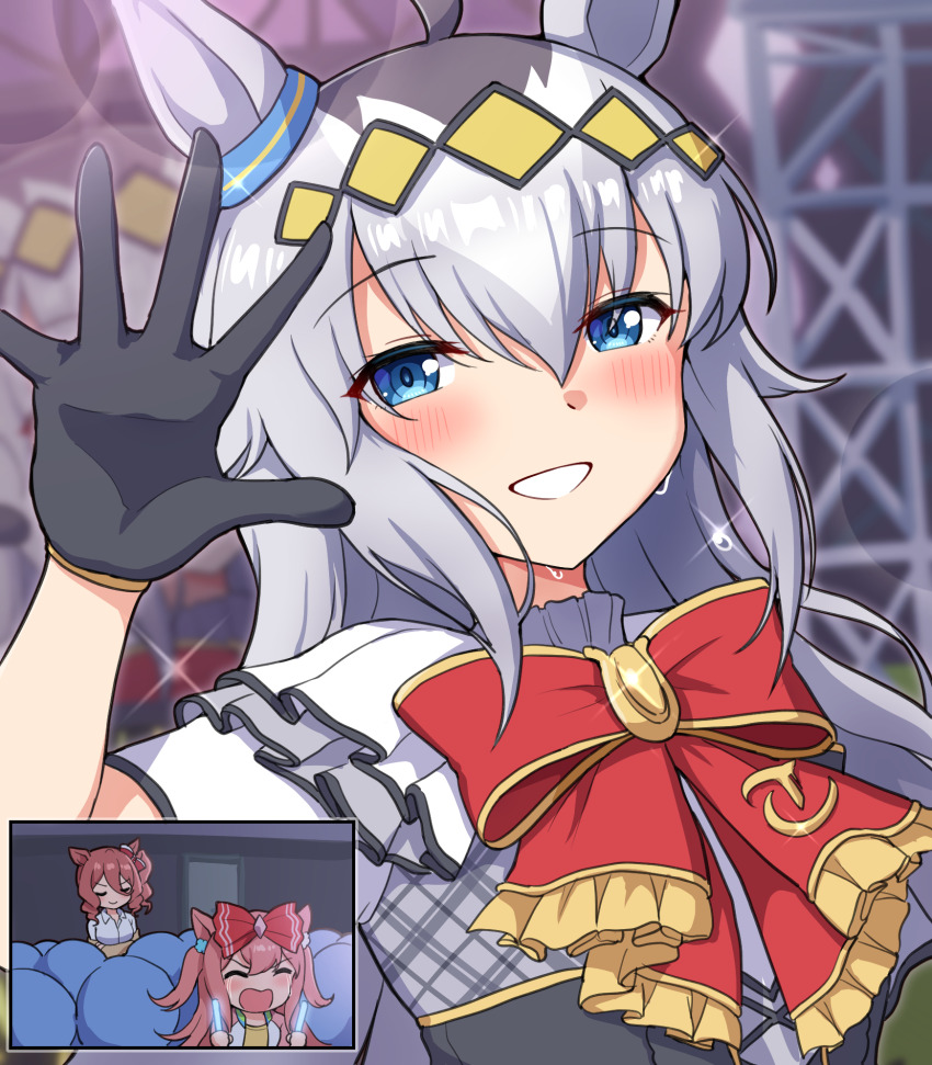 3girls agnes_digital_(umamusume) ahoge animal_ears black_gloves bow closed_eyes commentary_request crowd gloves grey_hair hair_between_eyes hair_bow hand_up highres horse_ears horse_girl long_hair looking_at_viewer multiple_girls norn_ace oguri_cap_(umamusume) open_mouth red_bow revision smile sweat takiki umamusume umamusume:_cinderella_gray upper_body