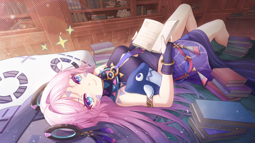 1girl agiri_(agiri_box) blue_eyes book book_stack breasts center_opening citlali_(genshin_impact) closed_mouth commentary facial_mark floating_headgear forehead_mark genshin_impact gradient_hair hair_spread_out highres holding holding_book indoors knees_up leotard long_hair looking_at_viewer lying medium_breasts multicolored_hair on_back on_bed open_book pink_hair pink_pupils purple_hair purple_leotard purple_sarong sarong smile solo sparkle symbol-only_commentary triangle triangle_facial_mark very_long_hair