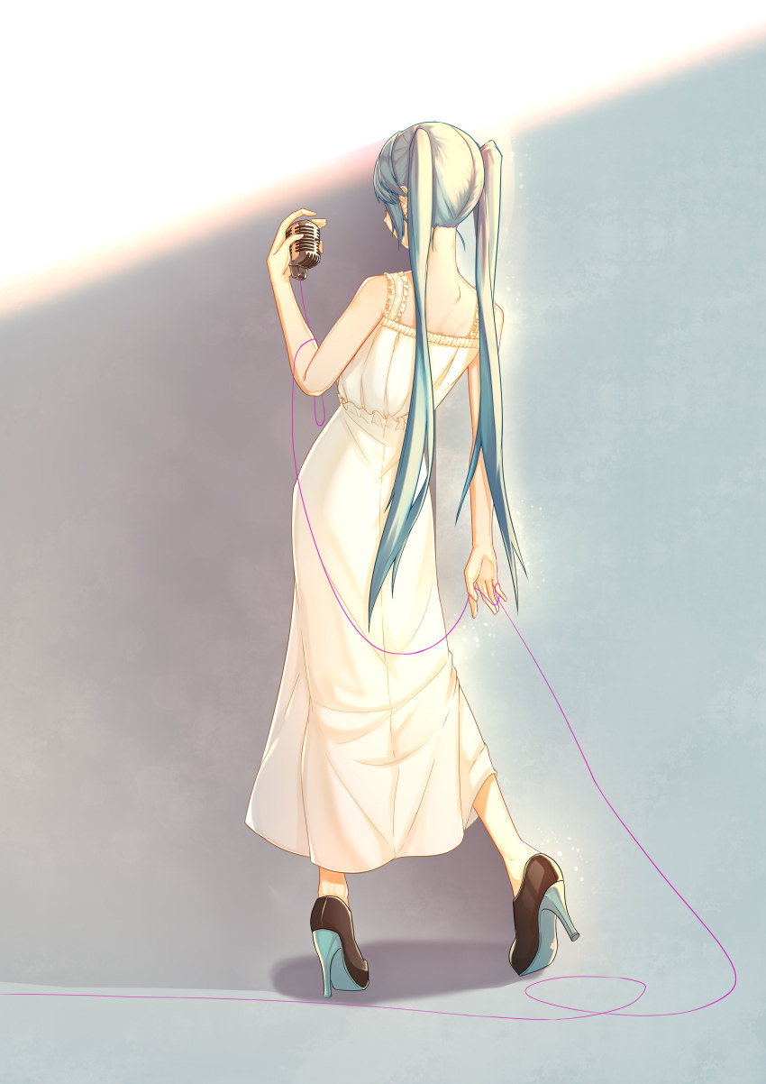 1girl absurdres alternate_costume bare_shoulders black_footwear blue_hair cable dress facing_away female_focus frilled_dress frills full_body gradient_background hatsune_miku high_heels highres holding holding_microphone long_hair microphone nape sleeveless sleeveless_dress solo standing twintails very_long_hair vocaloid white_dress zuiai_gongzhu_dianxia