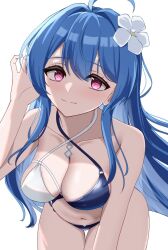  ahoge arm_support azur_lane bikini blue_hair blush breasts cleavage criss-cross_halter curvy hair_ornament halterneck hand_in_own_hair helena_(azur_lane) helena_(shimmering_triangle_wave)_(azur_lane) highres joo0nnvrppoxqeo large_breasts leaning_forward long_hair looking_at_viewer multicolored_bikini multicolored_swimsuit official_alternate_costume purple_eyes smile swimsuit thick_thighs thighs 