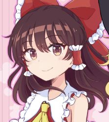  1girl ascot bad_id bad_twitter_id bare_shoulders bow breasts brown_eyes brown_hair closed_mouth commentary_request frilled_bow frilled_hair_tubes frilled_shirt_collar frills hair_between_eyes hair_bow hair_tubes hakurei_reimu haruki_reimari highres long_hair outline pink_background red_bow red_vest sidelocks small_breasts smile solo touhou vest yellow_ascot  rating:Sensitive score:5 user:danbooru