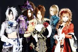  band_(music) crossdressing gothic_lolita highres j-rock lolita_fashion musician photo_(medium) trap versailles visual_kei  rating:Sensitive score:13 user:reoru