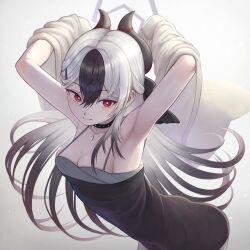  1girl armpits black_bow black_choker black_dress black_hair black_horns blue_archive bow breasts brown_jacket choker cleavage closed_mouth commentary_request demon_horns dress evening_gown grey_hair hair_bow hair_ornament hairclip halo highres horns jacket kayoko_(blue_archive) kayoko_(dress)_(blue_archive) leaning_forward long_hair looking_at_viewer medium_breasts official_alternate_costume official_alternate_hairstyle red_eyes ruraji smile solo 