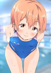  1girl arms_behind_back blue_one-piece_swimsuit blurry blurry_background blush breasts closed_mouth commentary_request competition_swimsuit covered_navel cowboy_shot highres hoshizora_rin leaning_forward looking_at_viewer love_live! love_live!_school_idol_project one-piece_swimsuit orange_hair sen_(sen0910) short_hair small_breasts smile solo standing swimsuit thigh_gap wet yellow_eyes 
