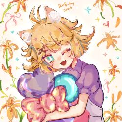 127 1girl ahoge alternate_costume animal_ear_fluff animal_ears balloon birthday blonde_hair dokibird_(vtuber) feather_hair flower green_eyes hair_between_eyes highres indie_virtual_youtuber looking_at_viewer one_eye_closed puffy_short_sleeves puffy_sleeves purple_shirt shirt short_hair short_sleeves smile solo virtual_youtuber 