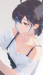 1girl bare_shoulders black_hair blue_hair cohi27151463 collarbone earrings grey_background grey_eyes hair_between_eyes highres indie_virtual_youtuber jewelry mole mole_under_eye multicolored_hair necklace off_shoulder shirt short_hair simple_background smile solo spaghetti_strap streaked_hair suspenders upper_body virtual_youtuber white_background white_shirt yubari_rei 